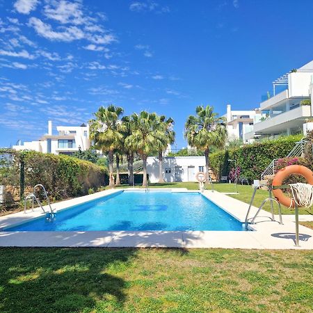 Luxury Ground Floor Apt - 300 M To Cabopino Golf Marbella Eksteriør billede