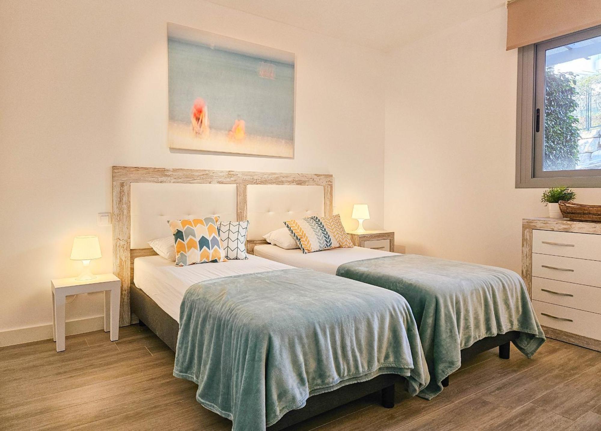 Luxury Ground Floor Apt - 300 M To Cabopino Golf Marbella Eksteriør billede
