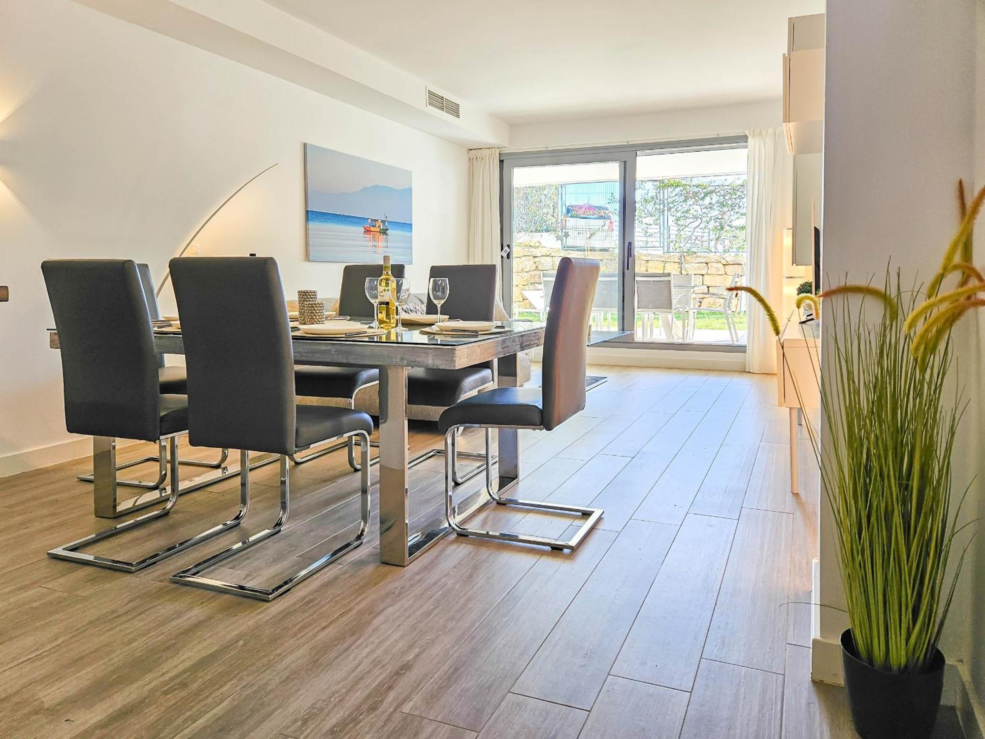 Luxury Ground Floor Apt - 300 M To Cabopino Golf Marbella Eksteriør billede