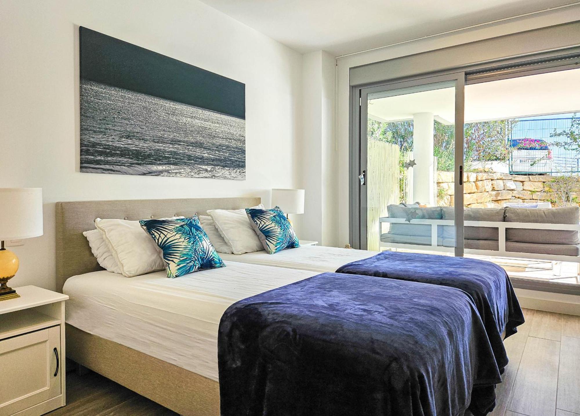 Luxury Ground Floor Apt - 300 M To Cabopino Golf Marbella Eksteriør billede