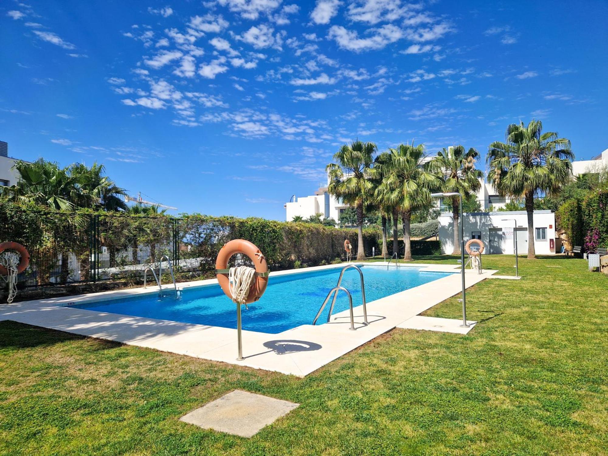Luxury Ground Floor Apt - 300 M To Cabopino Golf Marbella Eksteriør billede
