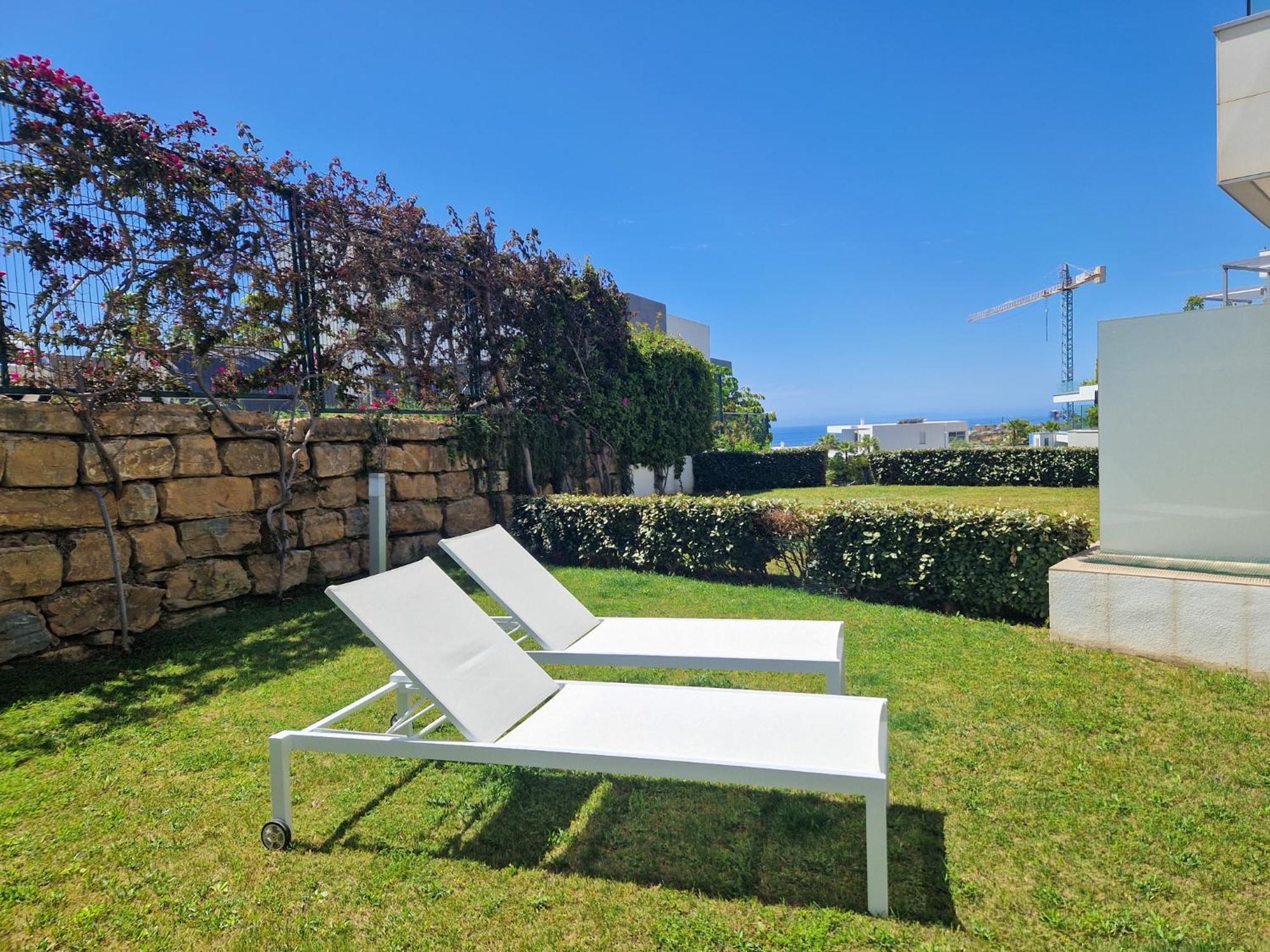 Luxury Ground Floor Apt - 300 M To Cabopino Golf Marbella Eksteriør billede