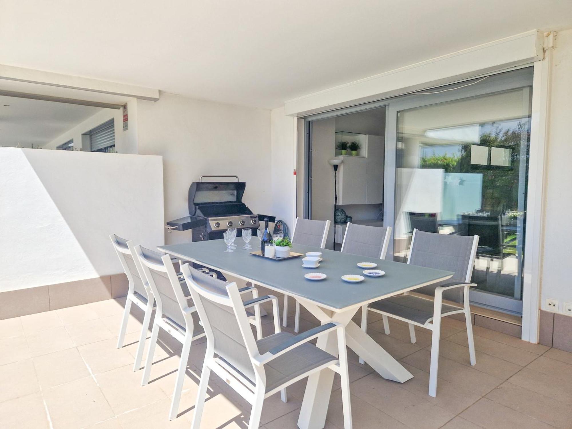 Luxury Ground Floor Apt - 300 M To Cabopino Golf Marbella Eksteriør billede
