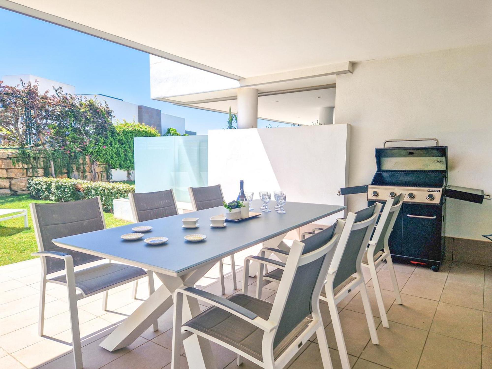 Luxury Ground Floor Apt - 300 M To Cabopino Golf Marbella Eksteriør billede
